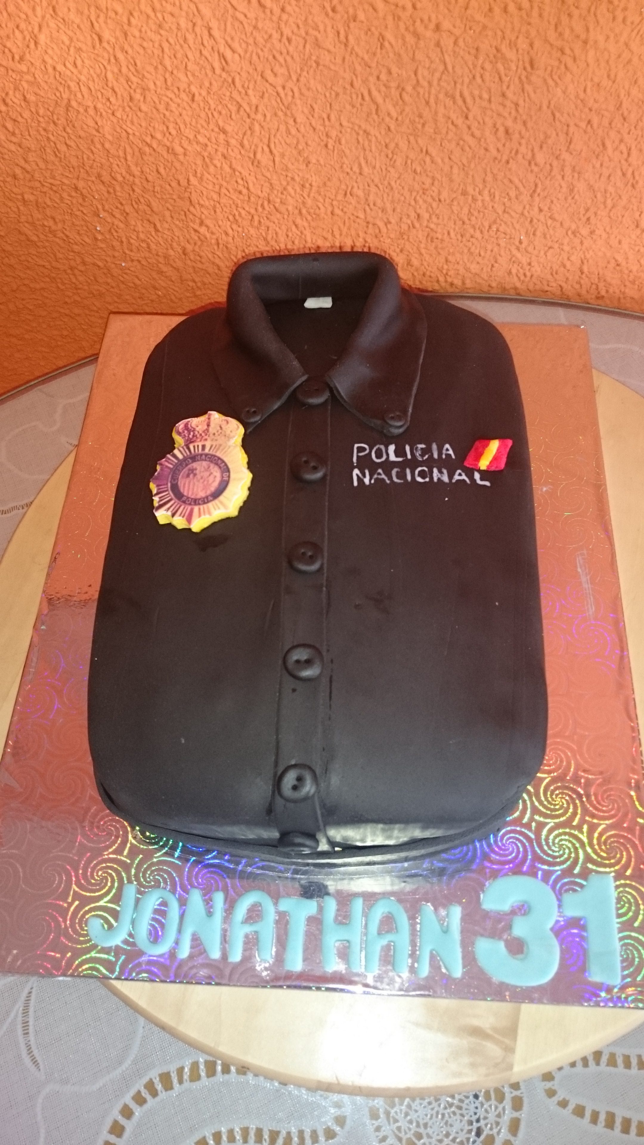 Tartas Fondant Madrid tartas personalizada para un Policia Nacional